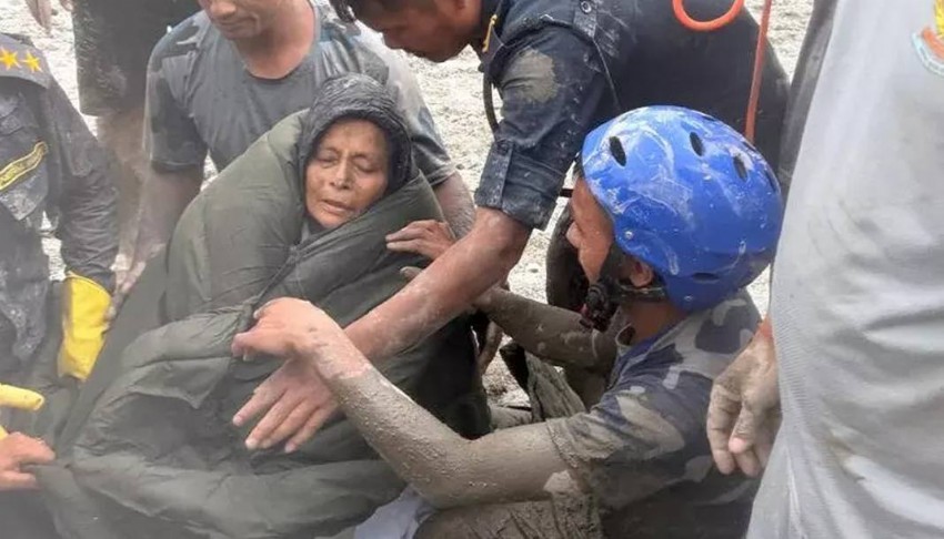 Nepal’de selin 11’inci gününde mucize kurtuluş