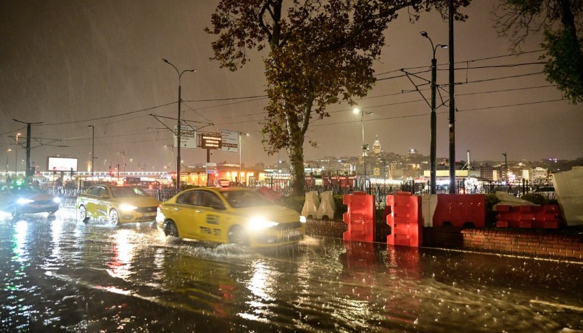 Meteoroloji'den 48 il için sarı, 5 il için turuncu uyarı! Kuvvetli geliyor