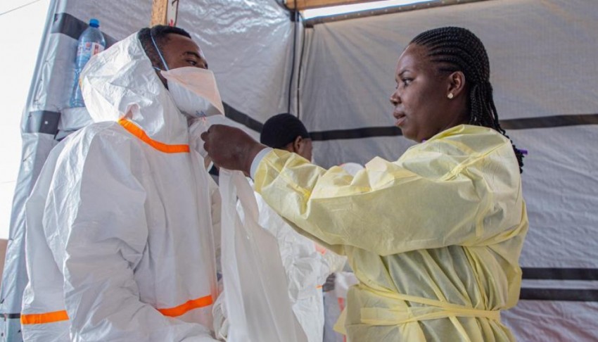 Ebola vakaları 10 bini aştı