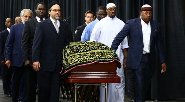 Muhammet Ali nin cenazesinde rezalet!