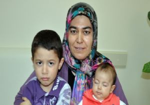 Oğlunun İkizini Dört Yıl Sonra Doğurdu!