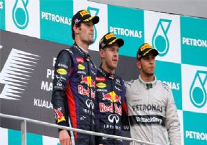 Malezya da Red Bull-Renault Şovu: