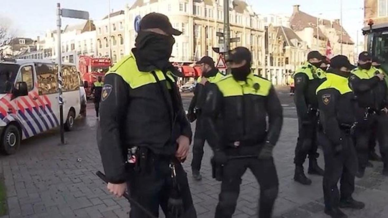 Hollanda da bomba paniği! Ekipler teyakkuza geçti