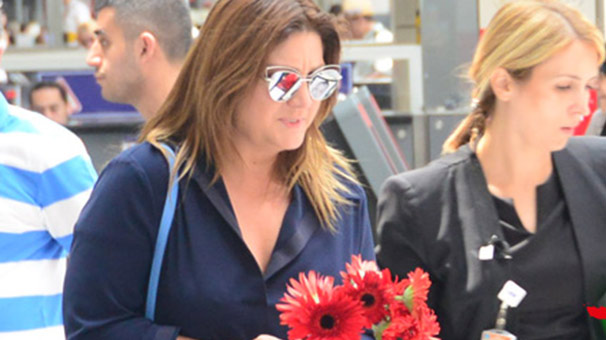 Sibel Can anma alanında gözyaşı döktü!