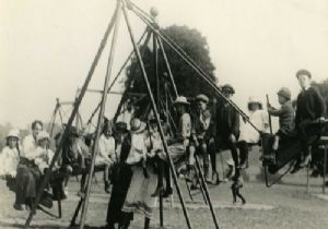 90 Yıllık Dünya nın İlk Kaydırağı!