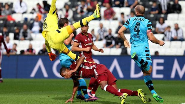 Vodafone Arena da ilk darbe!