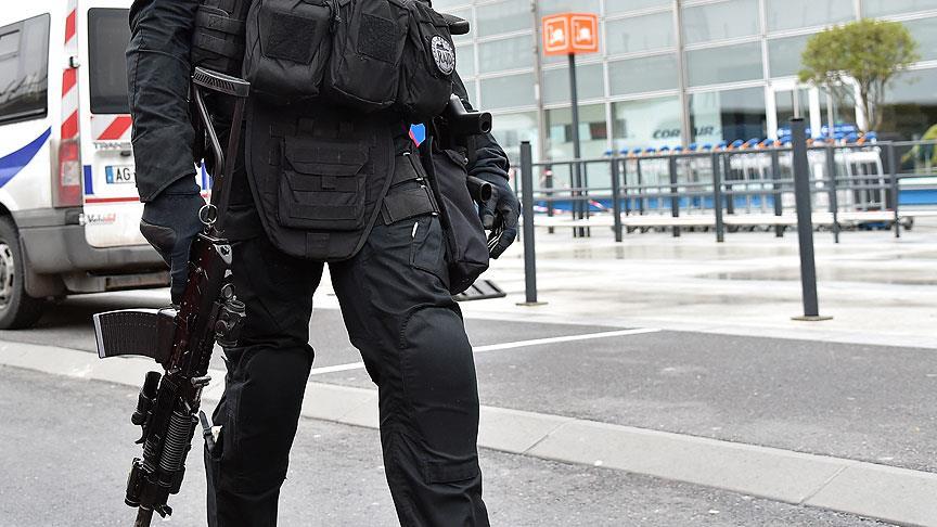 Toronto Havaalanında bomba paniği