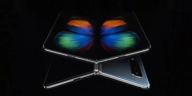 Samsung dan yeni Galaxy hamlesi
