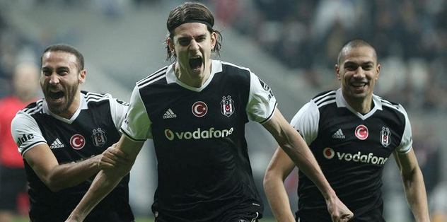 Beşiktaş yeni transferini KAP a bildirdi