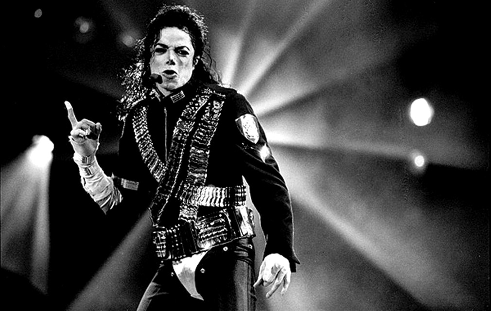 Michael Jackson ın pasaportu satışa çıkarıldı!