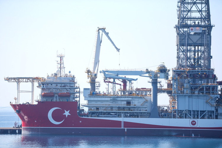Abdülhamid Han, Akdeniz de sondaja başlıyor