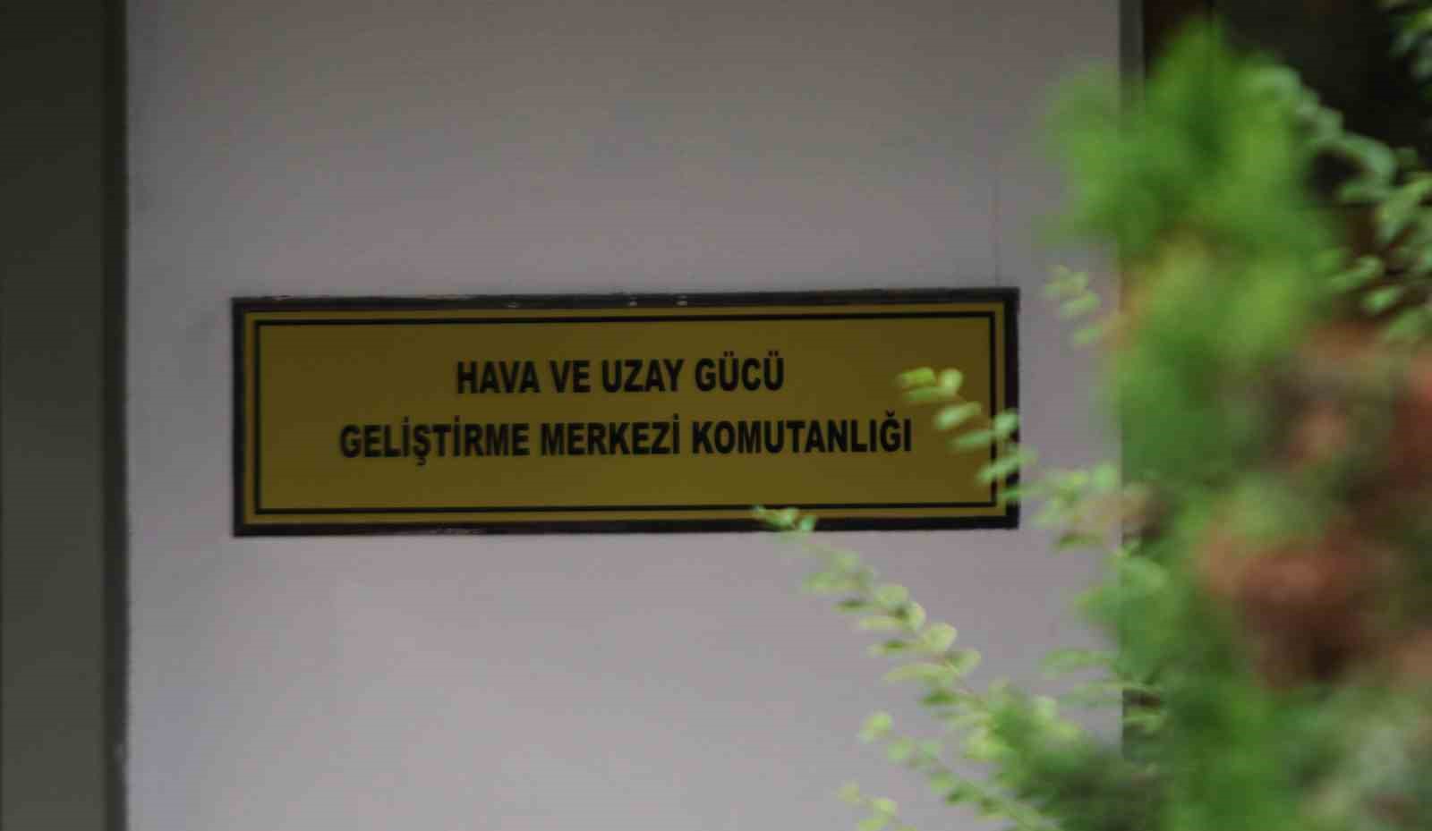 TSK nın gözü uzayda! Uzay komutanlığı kuruluyor