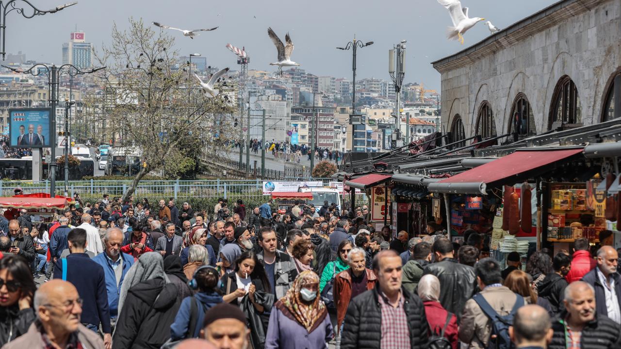 Eminönü nde bayram yoğunluğu