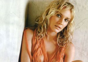 Diane Kruger: Oynarken Çıplak Hissediyorum