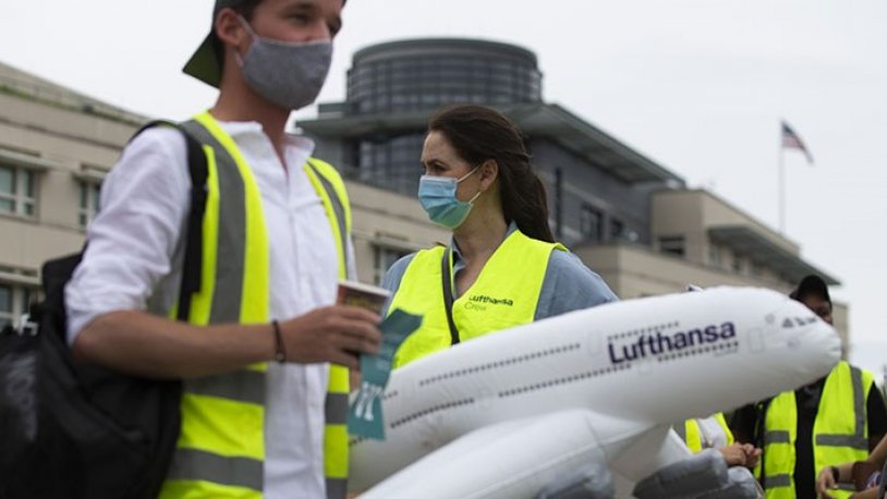 Lufthansa çalışanları sokağa indi!