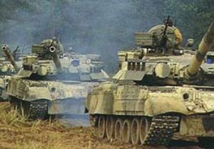 Hama’da Tanklara Karşı Halk Sokakta Yatıyor