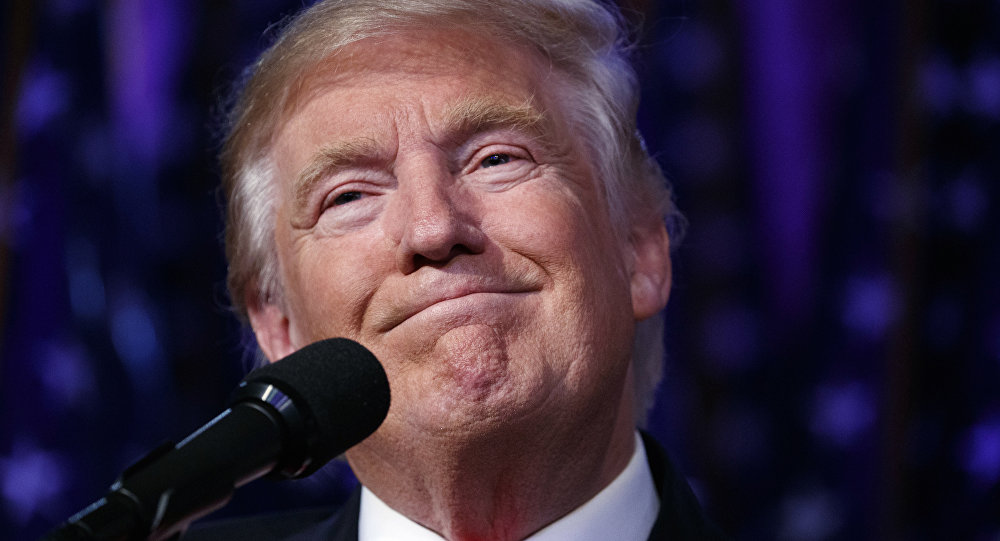 Putin den Trump a övgü!