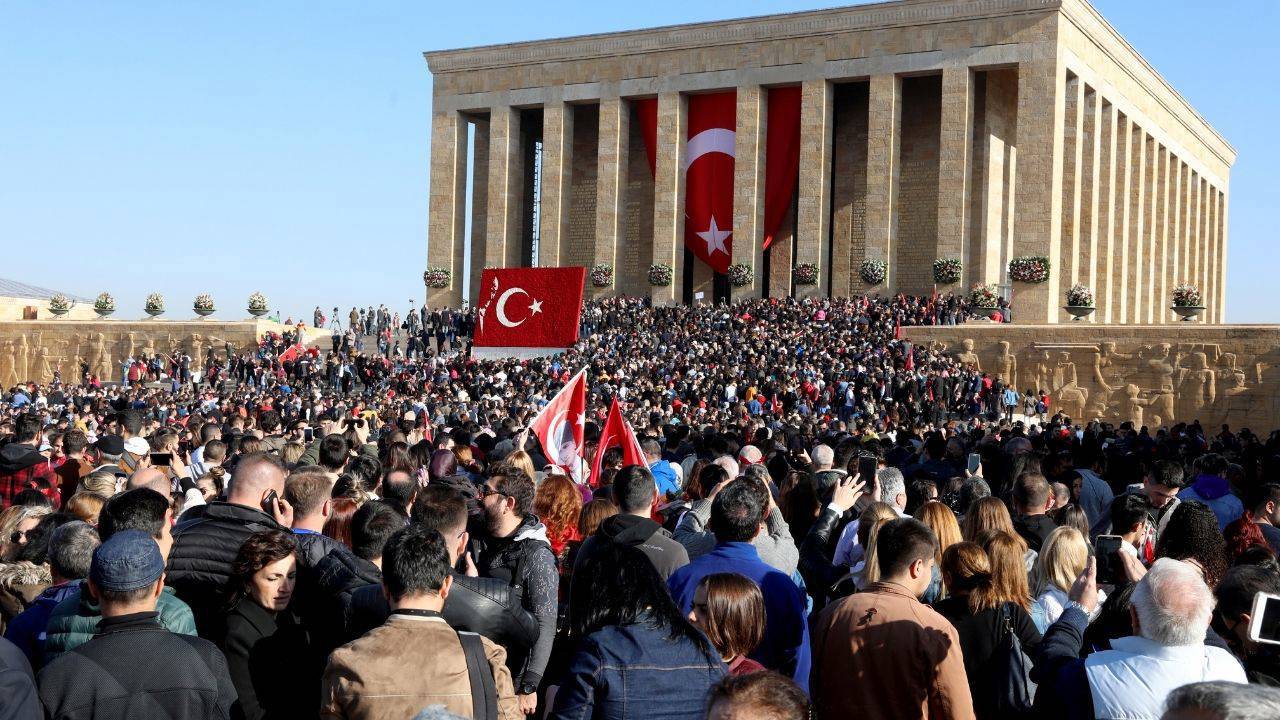 23 Nisan’da Anıtkabir’e rekor ziyaret