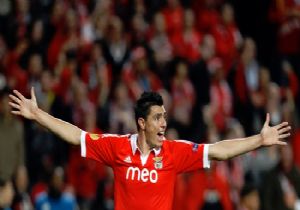 Oscar Cardozo imza attı mı? Fenerbahçe son transfer haberleri 2013!
