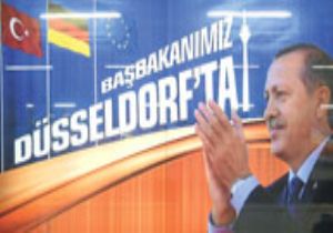 ‘Başbakanımız’ Afişi Kızdırdı