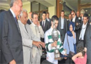 ‘Kasımpaşa’dan Jokey de Çıkarmış’ 