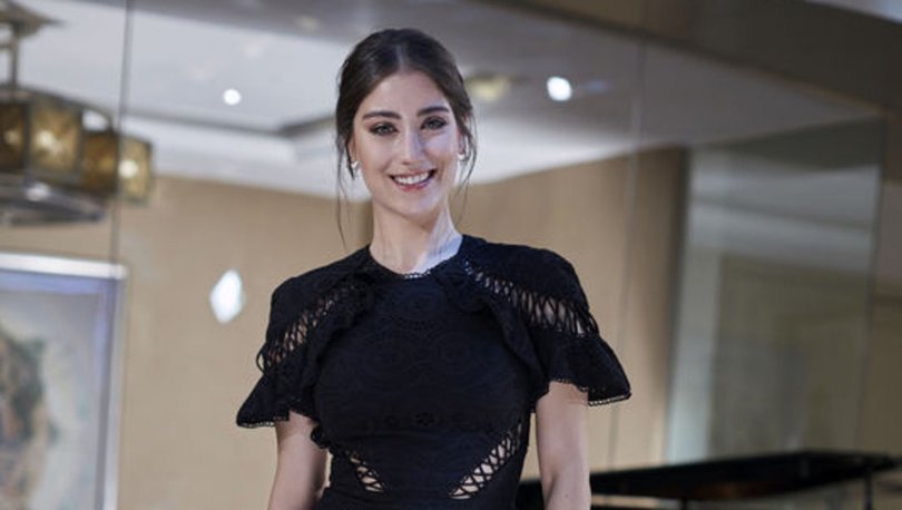 Hazal Kaya dan kızı Süreyya ile paylaşım!