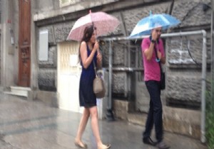 Meteorolojiden İstanbul için şiddetli yağış uyarısı geldi....