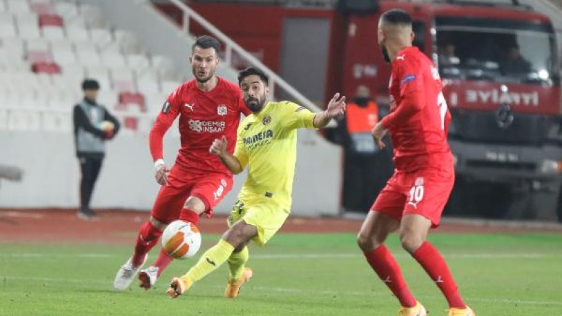 Sivasspor, umutları son maça bıraktı