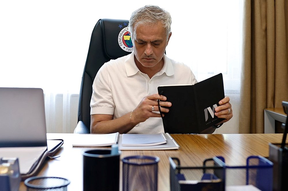 Jose Mourinho dan ayağının tozuyla futbolculara ilk uyarı