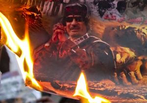 Kaddafi Ateşle Oynuyor