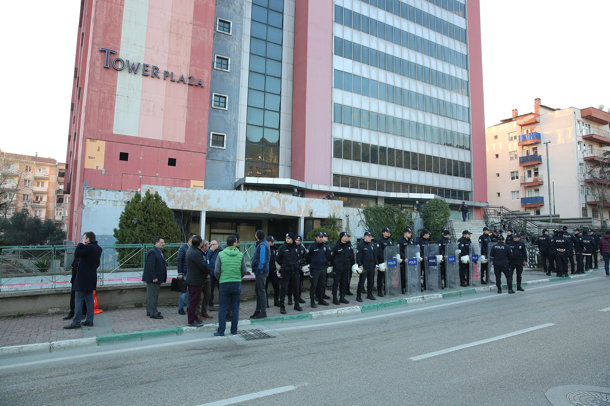 Flash TV yi yıkmak için GREYDER!