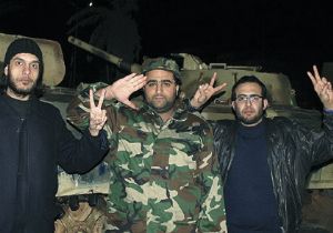 Kaddafi Karşıtları  Milli Libya Konseyi  Kurdu