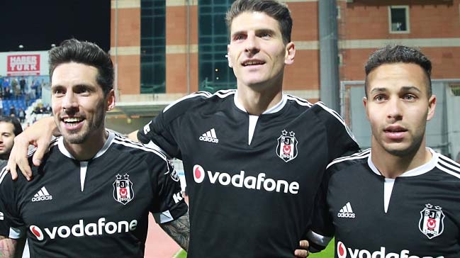 Eski Beşiktaş lı Fenerbahçe ye çok yakın!