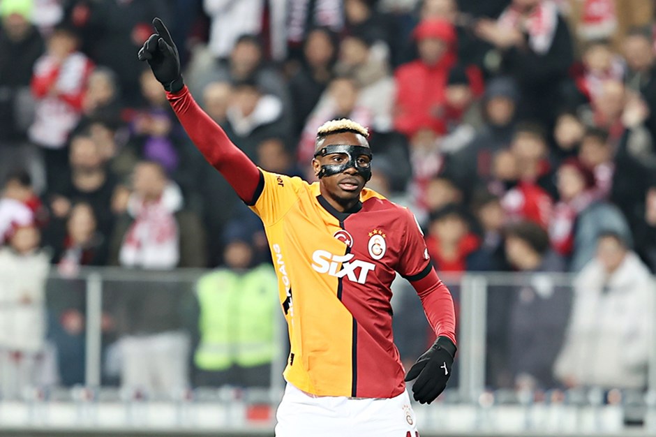 Victor Osimhen den canlı yayında transfer açıklaması