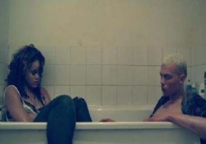 Rihanna nın We Found Love Klibine Yasak !