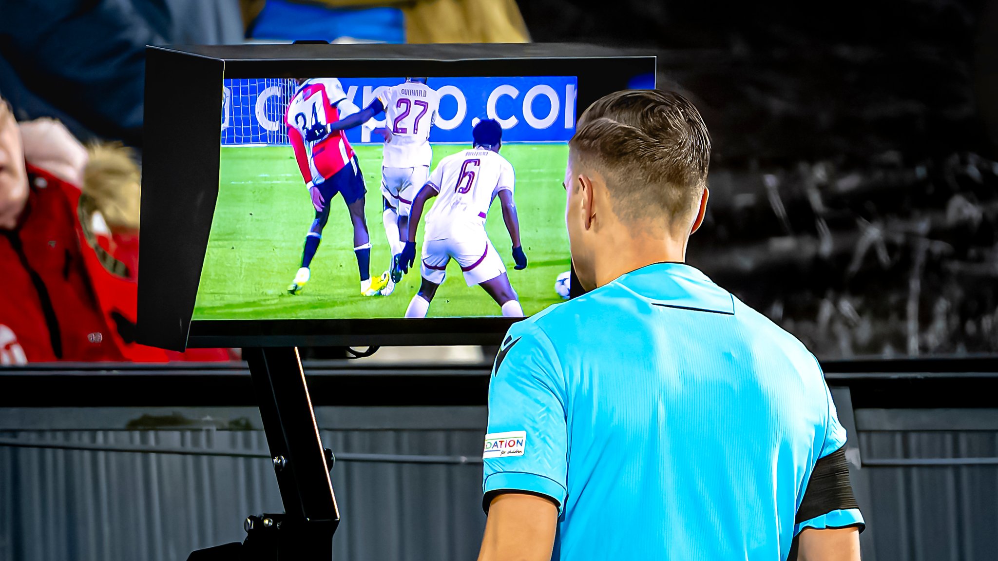 İtalya Serie A da VAR a gidilen pozisyonlar stat ekranına yansıtılacak