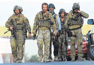 İtalyanlar  Afganistan ı Tartışıyor