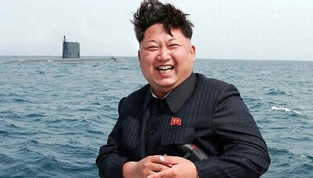 Kuzey Kore lideri Kim, dolar kalpazanlığına soyundu