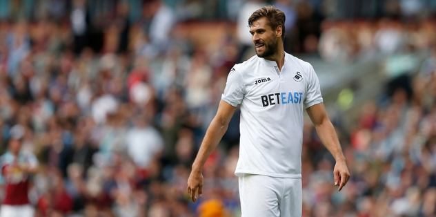 Forvete İspanyol boğası Llorente