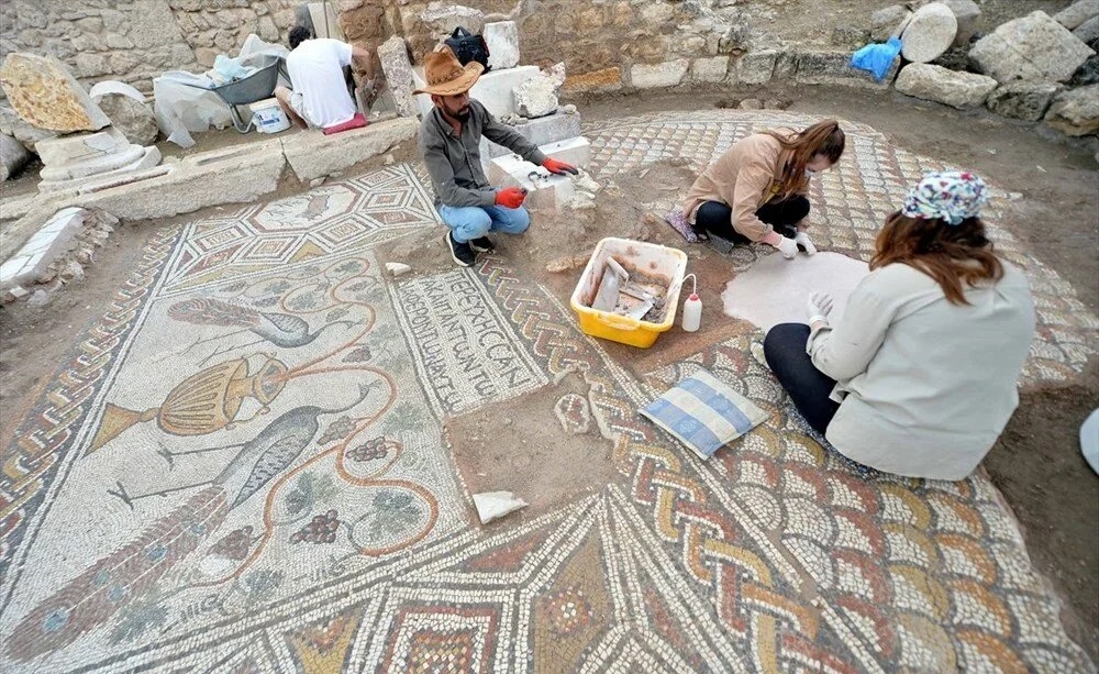 Kazılar üç noktada yoğunlaştı