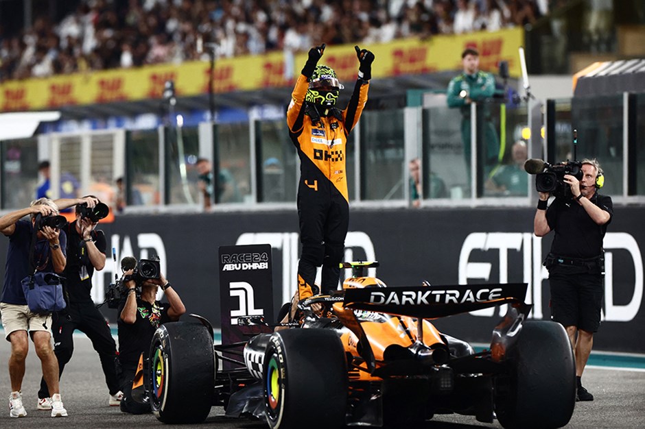 McLaren 26 yıl sonra Formula 1 de zirveye çıktı