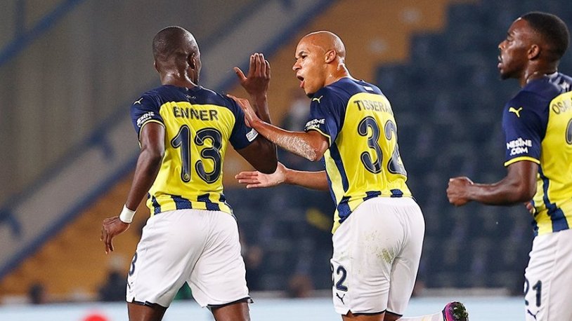 Taraftardan, Fenerbahçeli futbolculara tepki