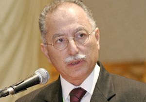 İhsanoğlu İslam Dünyasına Reform Çağrısı Yaptı!