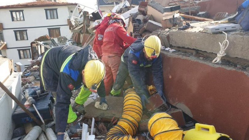 Binlerce madenci arama kurtarma çalışmaları için deprem bölgesinde