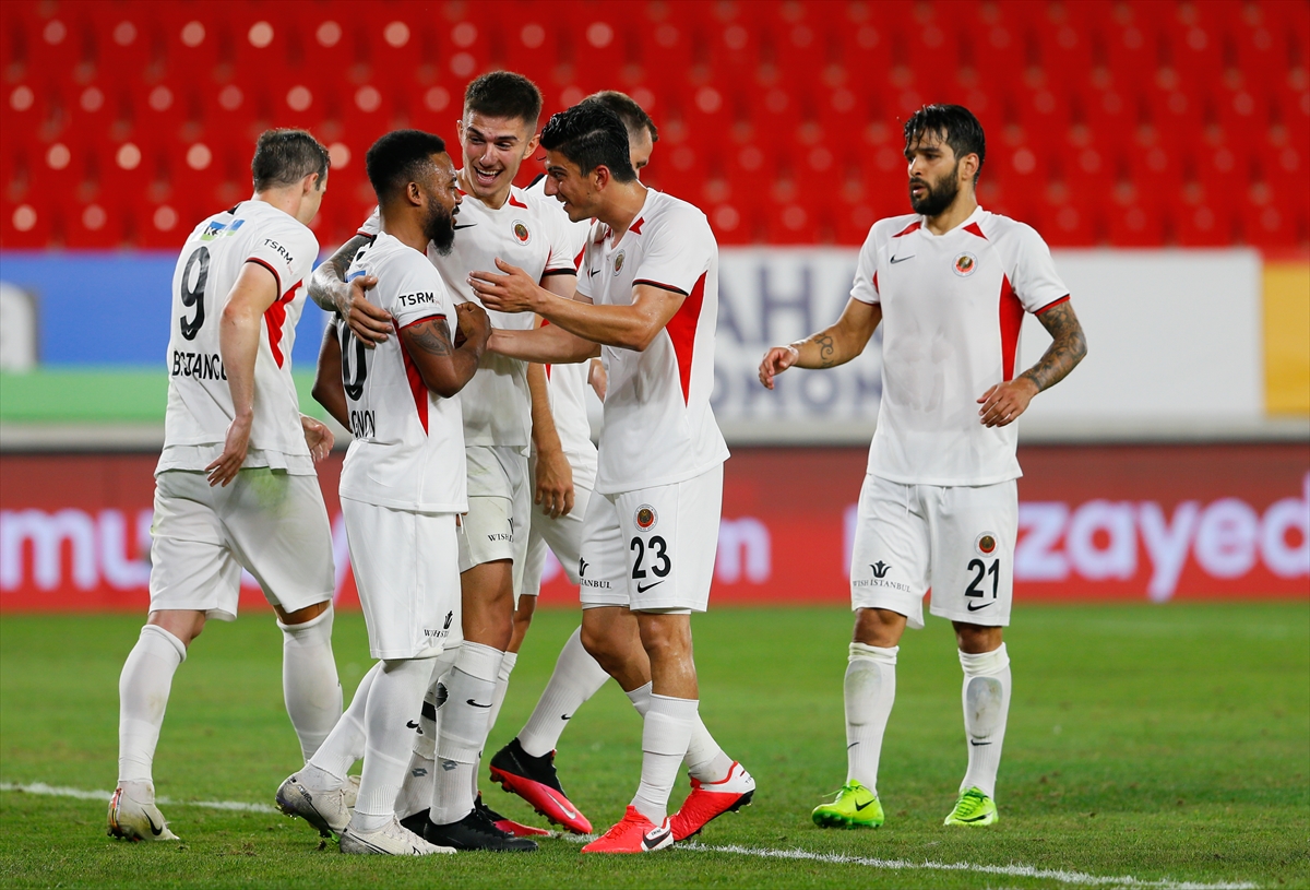 Gençlerbirliği den ligde kalmak için dev adım!