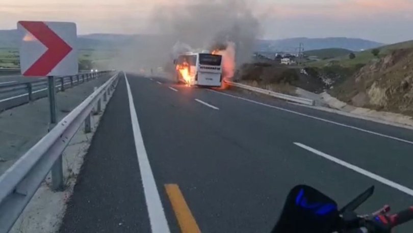 Seyir halindeki yolcu otobüsü, alev alev yandı!