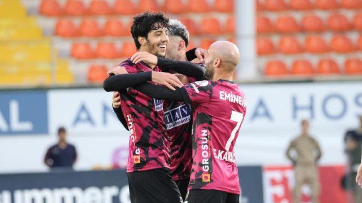 Alanyaspor, Sivasspor u 2 golle devirdi
