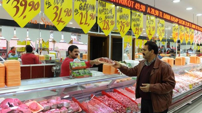 Ucuz et satışıyla fiyatlar geriledi
