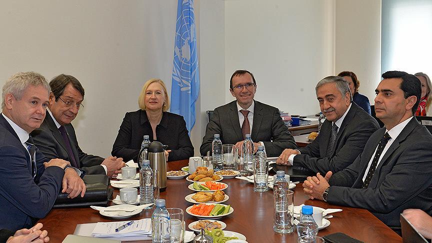 Akıncı ile Anastasiadis bir araya geldi