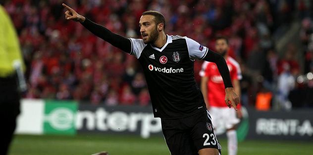 Cenk Tosun haftanın oyuncusu seçildi